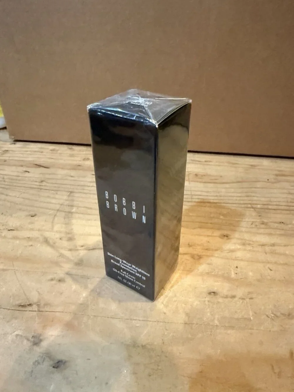 Bobbi Brown Skin Long-Wear Weightless Foundation SPF 15 Neutral Sand 1 oz Sealed